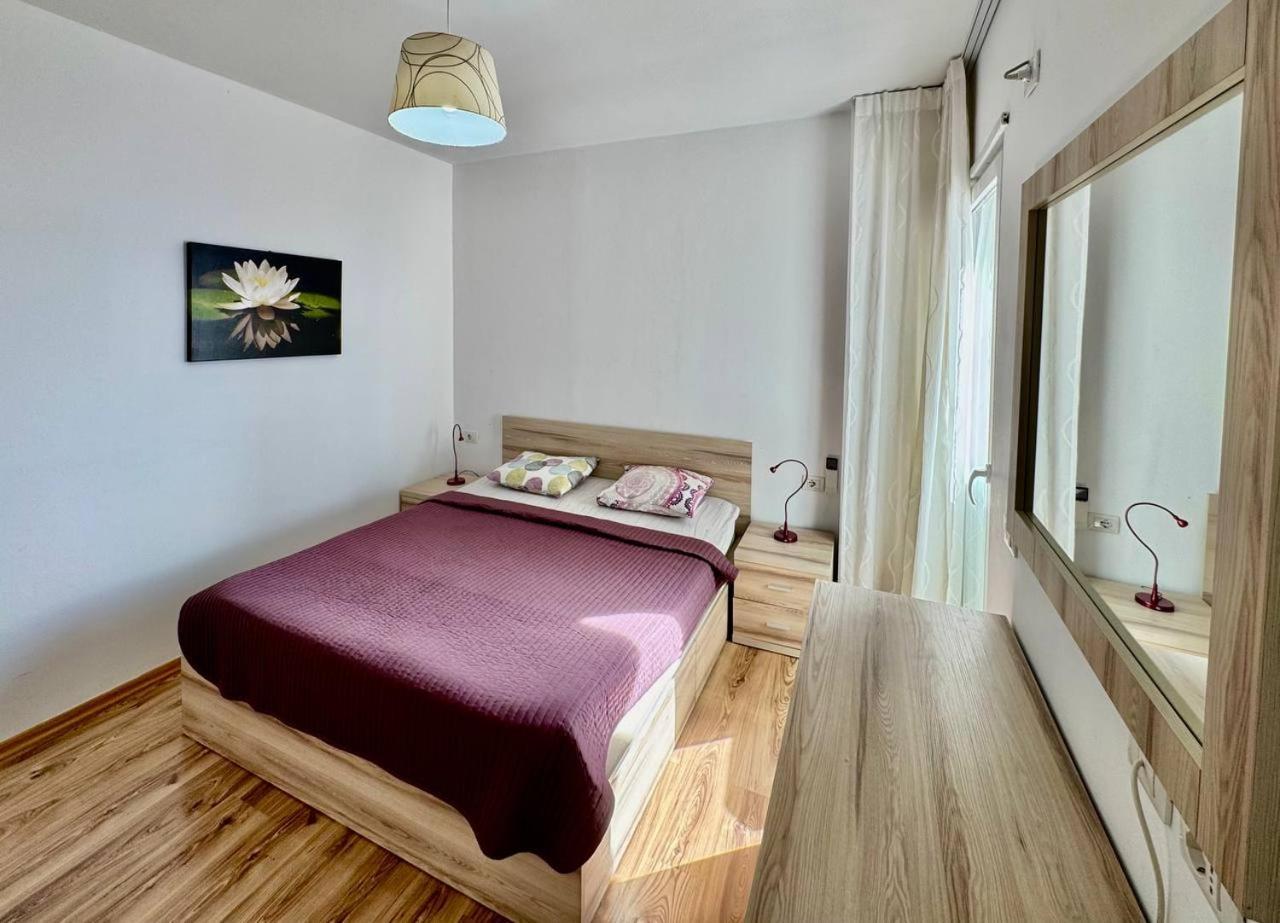 White Sea View Appartement Sarandë