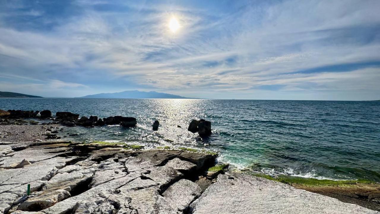 White Sea View Appartement