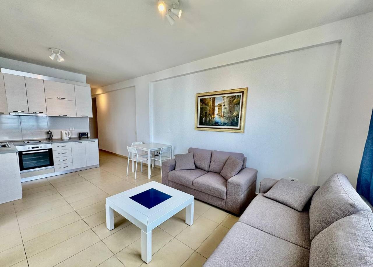 White Sea View Appartement *