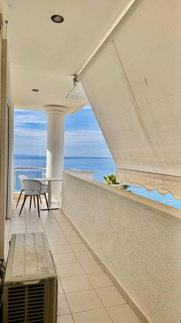 White Sea View *