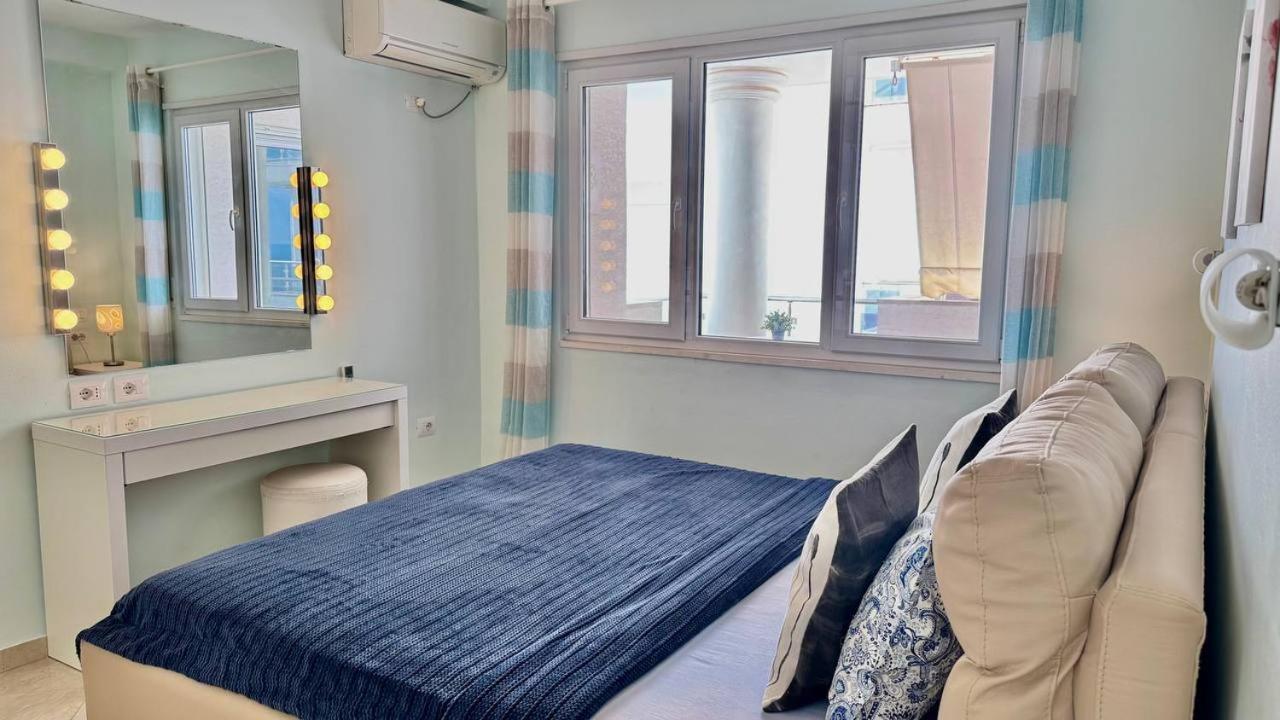 White Sea View Appartement