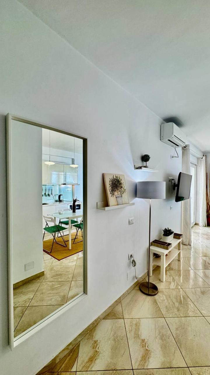 White Sea View Appartement Sarandë